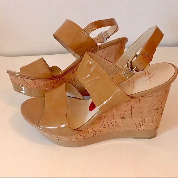 New Franco Sarto Genuine Leather Patent Wedge Sandal Colour Neutral Tan Size 10 - Picture 5 of 5